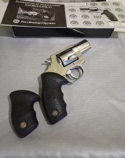 Револьвер Taurus LOM-13 Bright Inox (нержавейка), сделан в Бразилии, 9 мм P.A. 