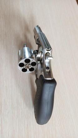 Револьвер Taurus Lom-13, кал. 9 мм. Р.А.