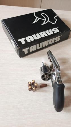 Револьвер Taurus Lom-13, кал. 9 мм. Р.А.