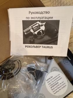 Револьвер Taurus новый
