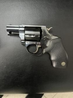 Револьвер Taurus
