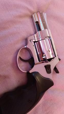 Пистолет Бульдок