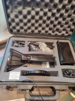 Ручной прожектор Maxa beam