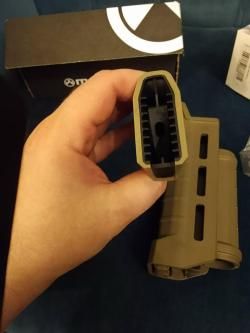 Рукоять Magpul MOE AK Grip FDE