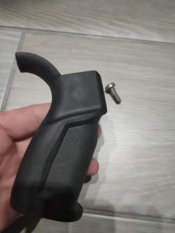 Рукоятка и зип ar 15