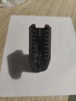 Рукоятка Magpul Grip MOE 