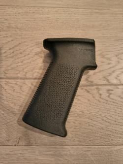 Пистолетная рукоятка Magpul MOE SL AK 