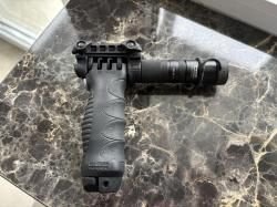 Рукоятка-сошка FAB Defense T-POD G2 SL с фонарем