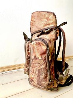 Рюкзак - стул охотничий тактический туристический с каркасом