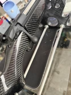 Sako 85 Black Bear Carbon 3006 Sprg с каннелюрами