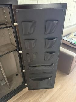 Сейф Format Cazador DL19 BLS