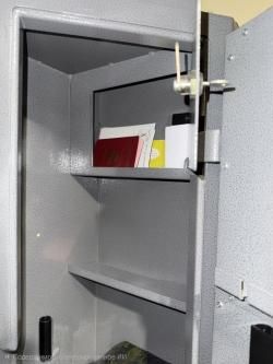 Сейф оружейный шкаф угловой с кодовым замком 