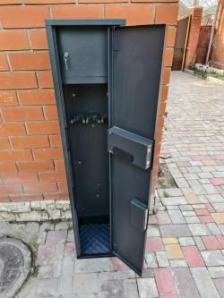 Сейф с кодом на 3 ружья