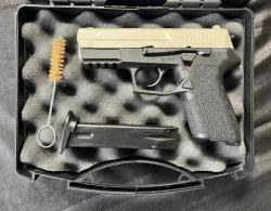 СХП Охолощенный пистолет Retay S2022 Sig Sauer, кал. 9 мм