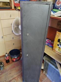 Сейф оружейный.