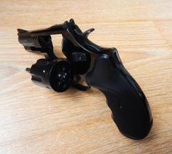 Револьвер Бульдог KURS кал. 5.6/16 КСОИ (без лицензии). Абсолютно новый.