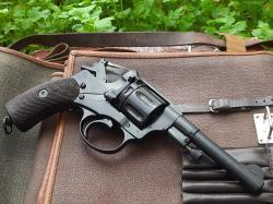 Макет револьвера Наган 1932 года выпуска ЗиД новый, не шлифован, отличный экземпляр