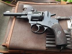 Макет револьвера Наган 1932 года выпуска ЗиД новый, не шлифован, отличный экземпляр