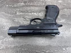 Сигнальный пистолет Blow C75 (Блов CZ75, полуавтоматический режим) 9 мм