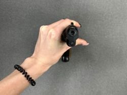 Сигнальный пистолет Blow F92 Черно-золотой с деревом