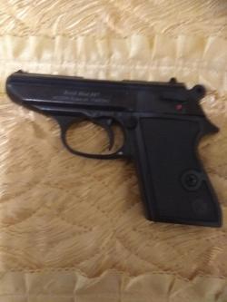 Сигнальный пистолет Walther PPKS Chiappa Bondel 007 mod