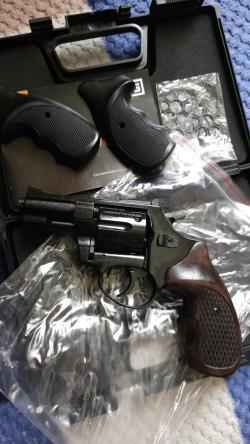 Сигнальный Револьвер Таурус-Курс, 10тк. новый!