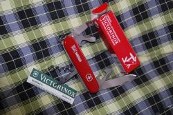 Новый нож перочинный Victorinox 