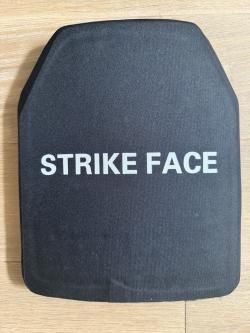 Снаряга: броник, шлем, тактический пояс, нажопник, напашник.