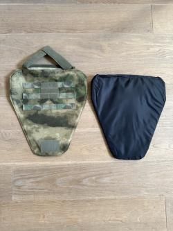 Снаряга: броник, шлем, тактический пояс, нажопник, напашник.