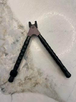 Сошки для оружия раздвижные на Пикатинни или Вивер