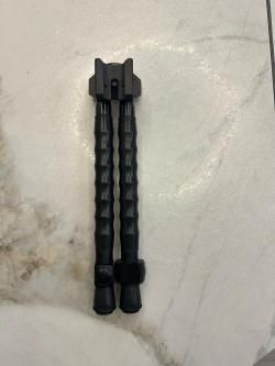 Сошки для оружия раздвижные на Пикатинни или Вивер