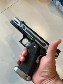 Спортивный страйбольный пистолет AWcustom HX11