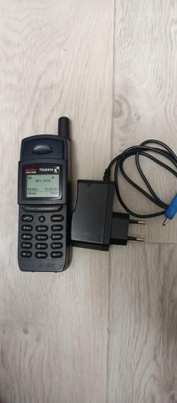 Спутниковый телефон