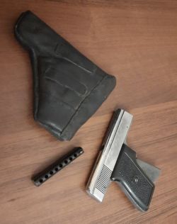 Стартовый пистолет ИЖ-СПЛ (1961 год)- обойма Б