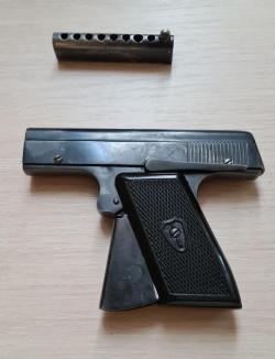 стартовый пистолет