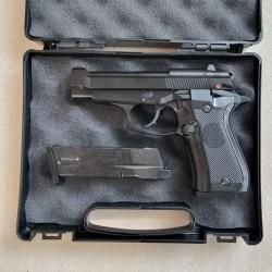 Страйкбольный пистолет WE Beretta 84