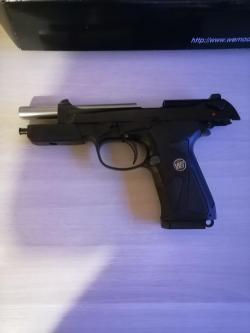 Страйкбольный пистолет Beretta 90 two 