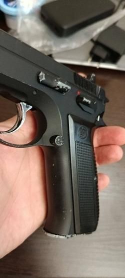 страйкбольный пистолет CZ-75 Blowback (KJW KP09)