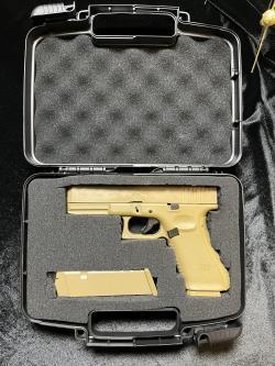 Страйкбольный Glock 17 Gen 5 GBB East Crane