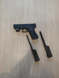Страйкбольный пистолет Glock 18C