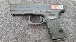 Страйкбольный пистолет Umarex Glock 19 Gen 4  
