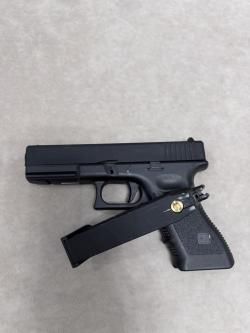 Страйкбольный пистолет KJW Glock G17 CO2