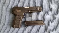 Страйкбольный пистолет Raptor Grach MP-443 GBB