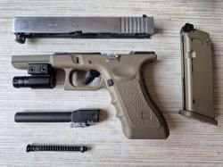 Страйкбольный пистолет WE Glock 17