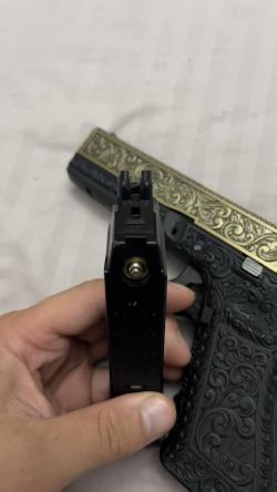 Страйкбольный пистолет WE Glock-18, Bronze