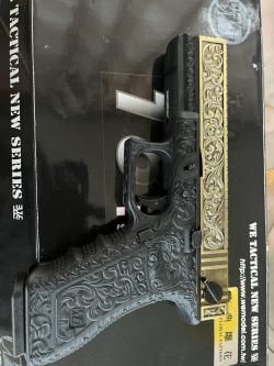 Страйкбольный пистолет WE Glock-18 Gen.3 Titanium Gold