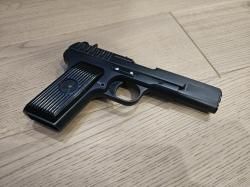 Страйкбольный пистолет WE ТТ GGBB