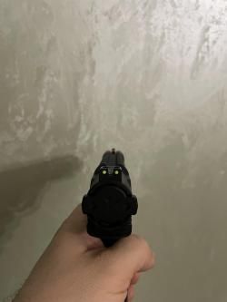 Страйкбольный пистолет 