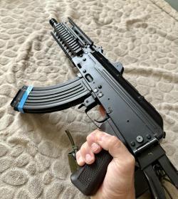 Страйкбольный тюненый автомат АКС74У + много допов