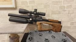 Стрелка PCP 5,5 в супер красивом ложе с прицелом Discowery HD gen2 5-30